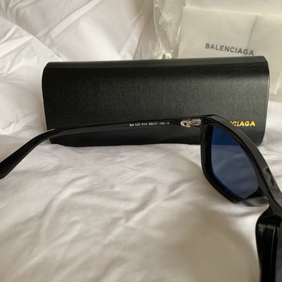 BALENCIAGA SS17 RUNWAY Black Cat Eye Sunglasses - Picture 3 of 8